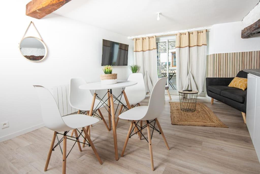 Magnifique Studio Au Coeur De Saint Paulien Apartment Luaran gambar