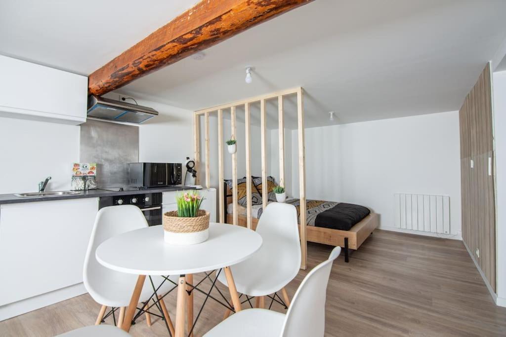 Magnifique Studio Au Coeur De Saint Paulien Apartment Luaran gambar